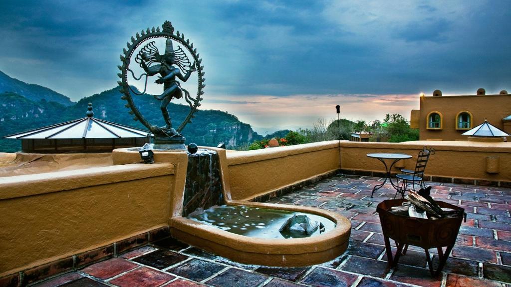 Hostal De La Luz - Spa Holistic Resort تيبوزتلان المظهر الخارجي الصورة